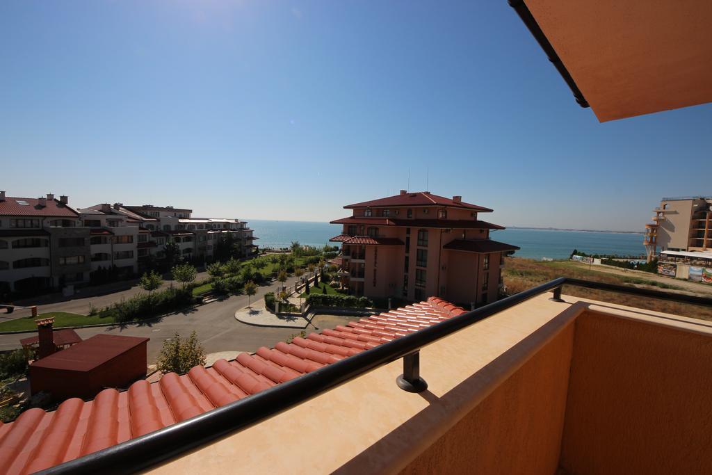 Menada Sky Dreams Apartments Sveti Vlas Eksteriør bilde