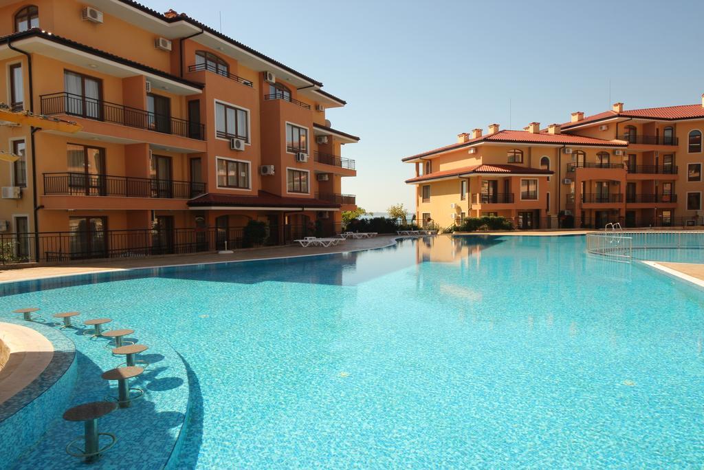 Menada Sky Dreams Apartments Sveti Vlas Eksteriør bilde