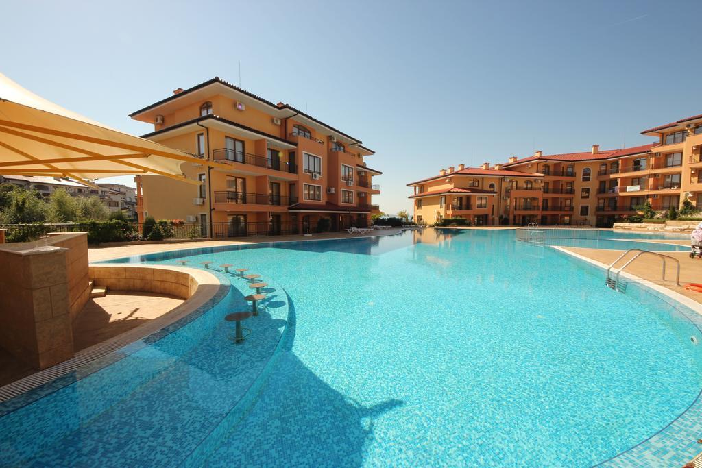 Menada Sky Dreams Apartments Sveti Vlas Eksteriør bilde