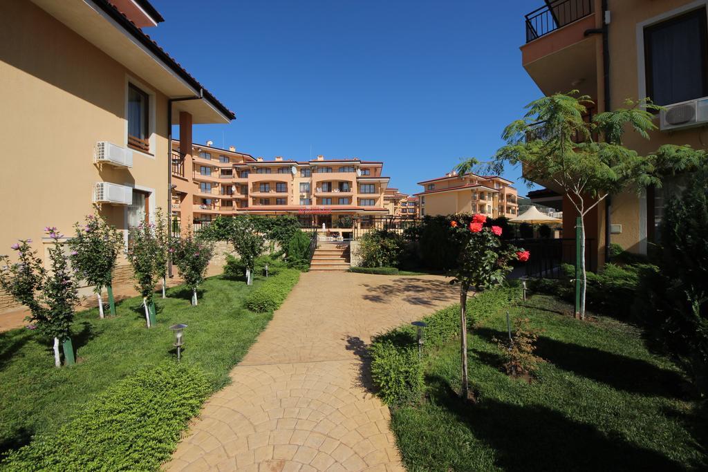 Menada Sky Dreams Apartments Sveti Vlas Eksteriør bilde