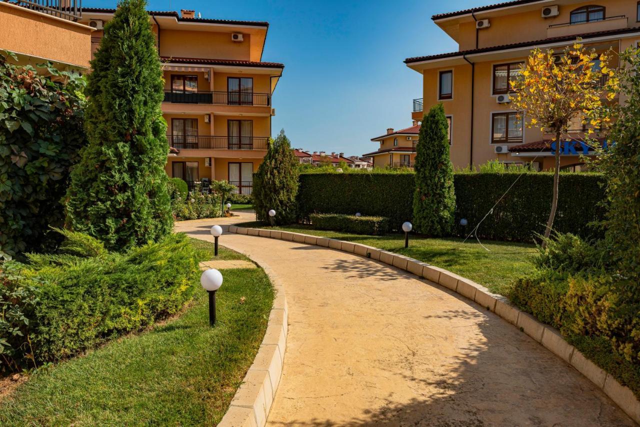 Menada Sky Dreams Apartments Sveti Vlas Eksteriør bilde