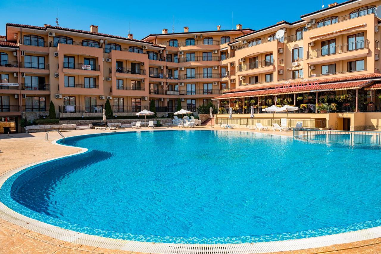 Menada Sky Dreams Apartments Sveti Vlas Eksteriør bilde