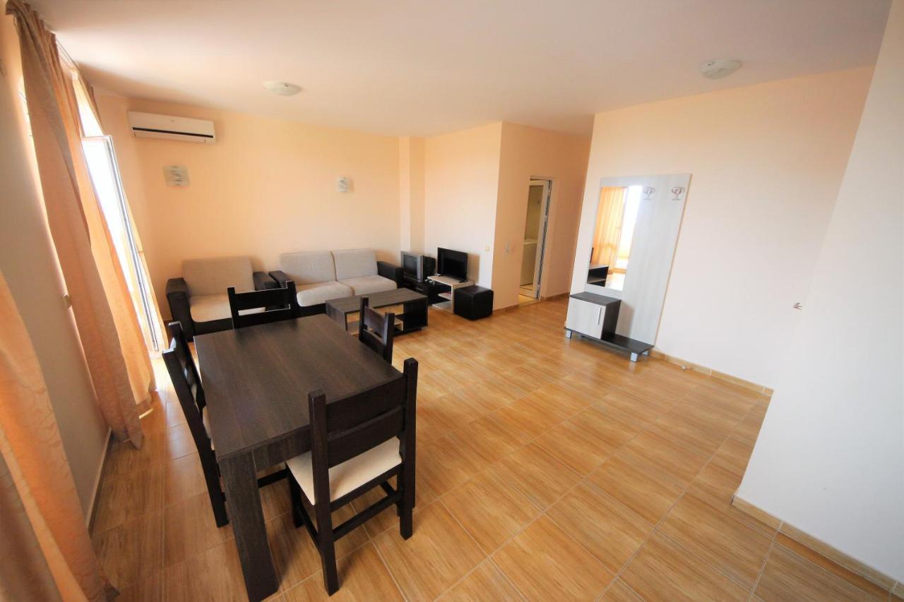 Menada Sky Dreams Apartments Sveti Vlas Eksteriør bilde