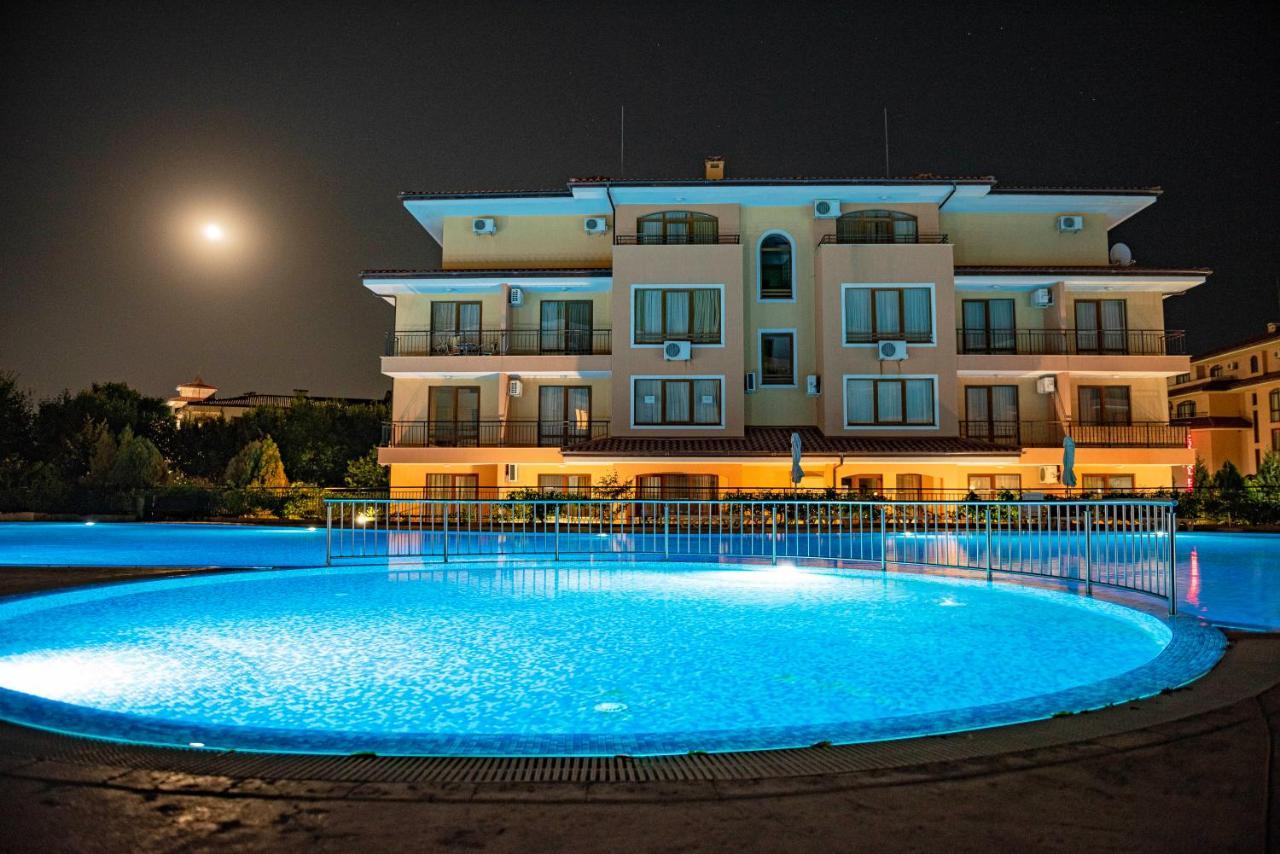 Menada Sky Dreams Apartments Sveti Vlas Eksteriør bilde