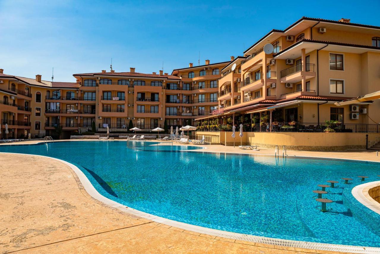 Menada Sky Dreams Apartments Sveti Vlas Eksteriør bilde