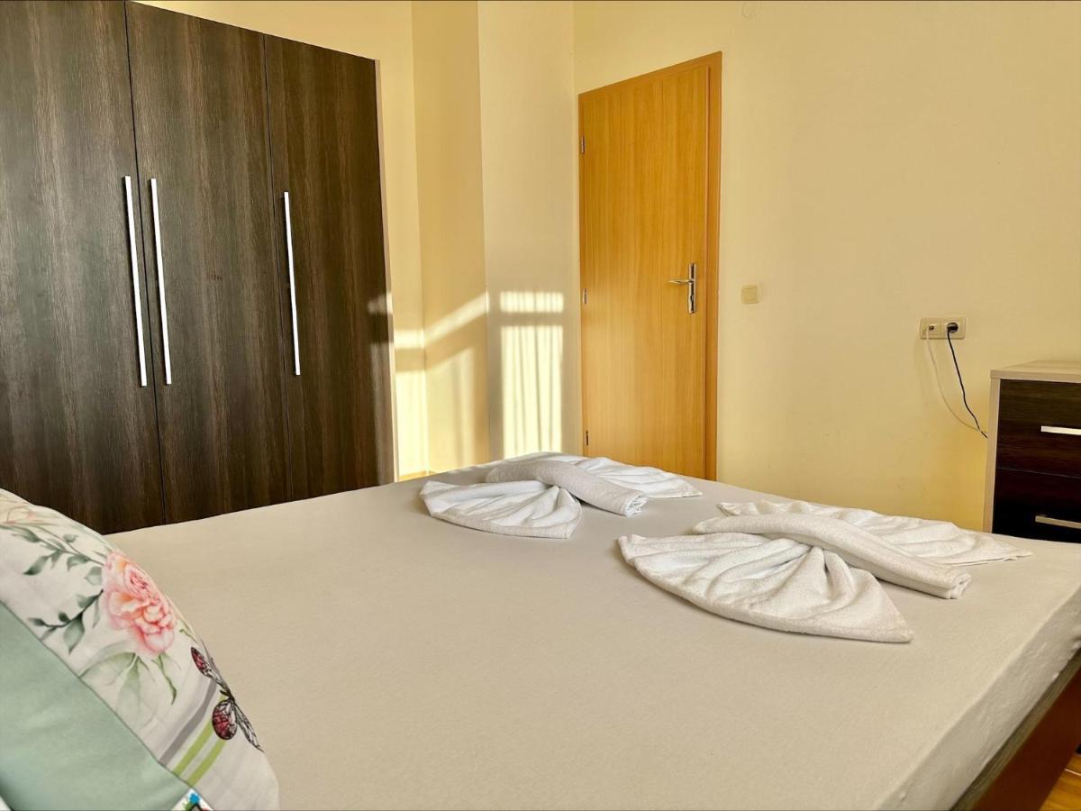 Menada Sky Dreams Apartments Sveti Vlas Eksteriør bilde