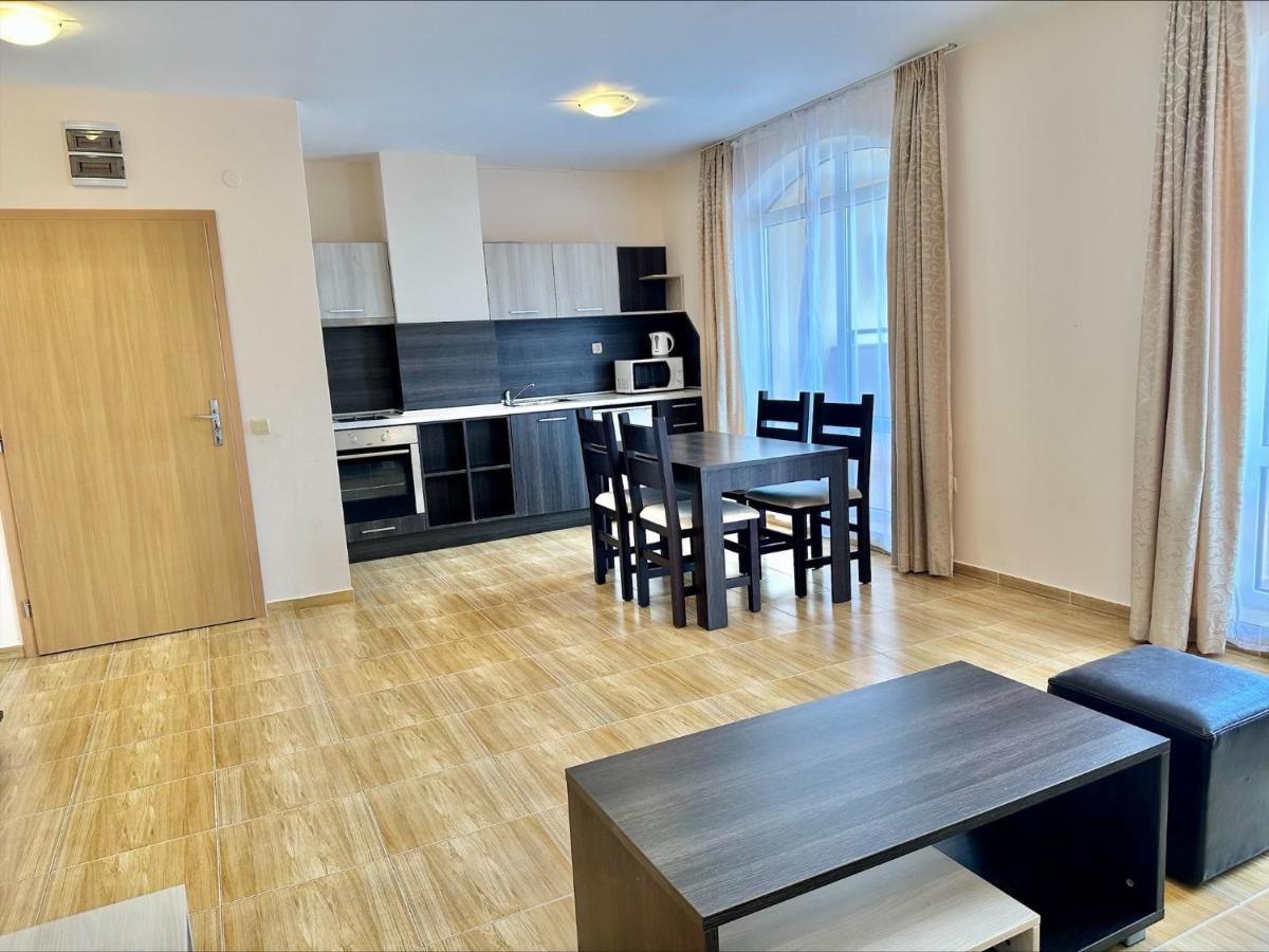 Menada Sky Dreams Apartments Sveti Vlas Eksteriør bilde